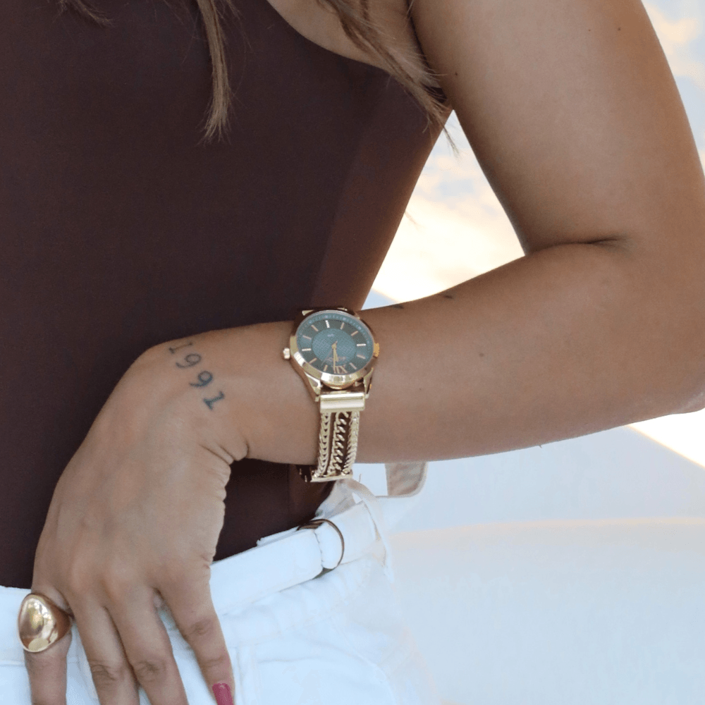  Imagem de fundo- Relógio Euro Feminino Chains Dourado 